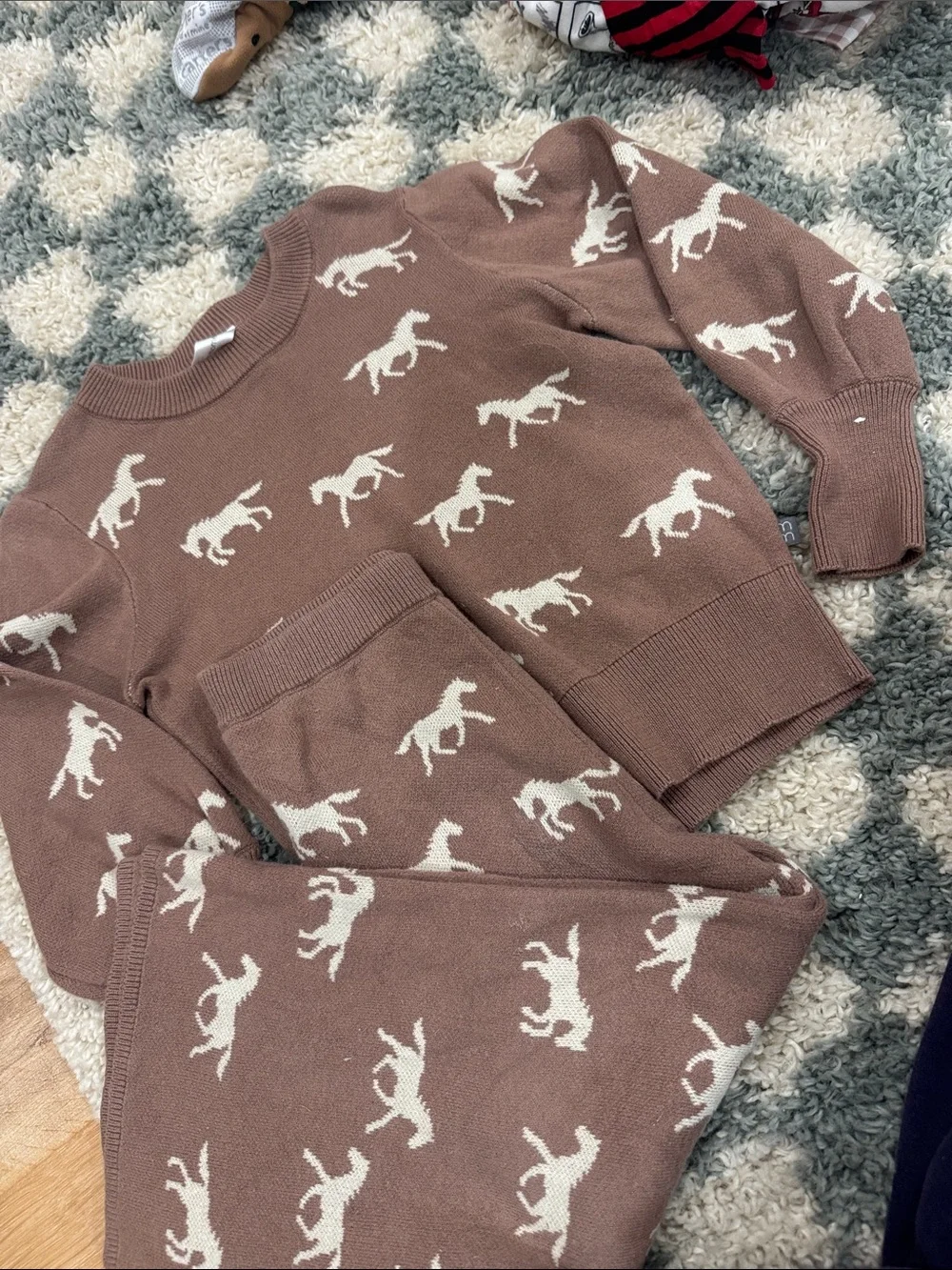 Kids Brown Horse-Print Matching Set - Cozy Knit Sweater & Pants